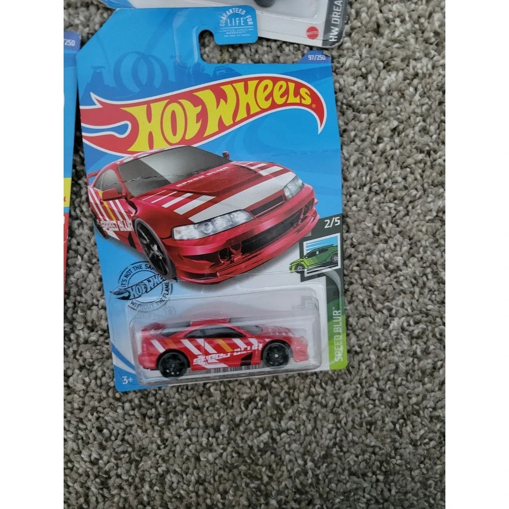 Set of 6 Hot Wheels Assorted Vehicles, Hot Wheels 6-Car Lot Mix